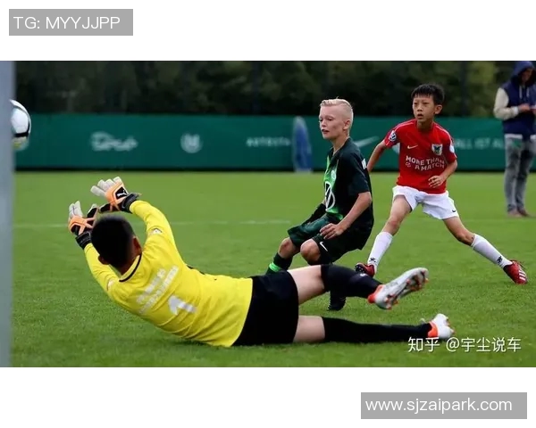 穆祉丞足球明星崛起之路揭秘他如何从普通少年成长为顶尖球员